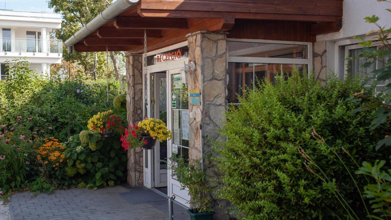 Hotel Platan Zamárdi Dış mekan fotoğraf