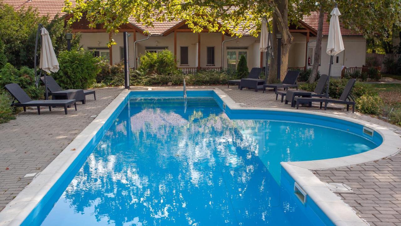 Hotel Platan Zamárdi Dış mekan fotoğraf