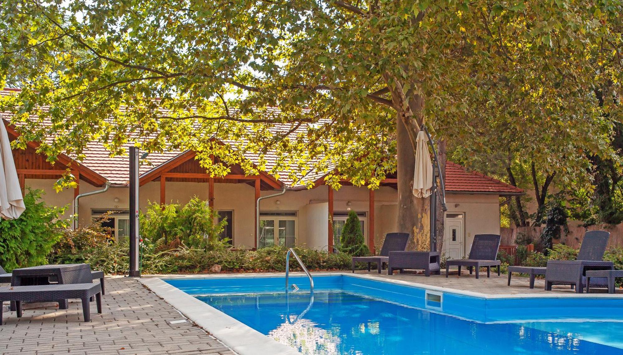 Hotel Platan Zamárdi Dış mekan fotoğraf