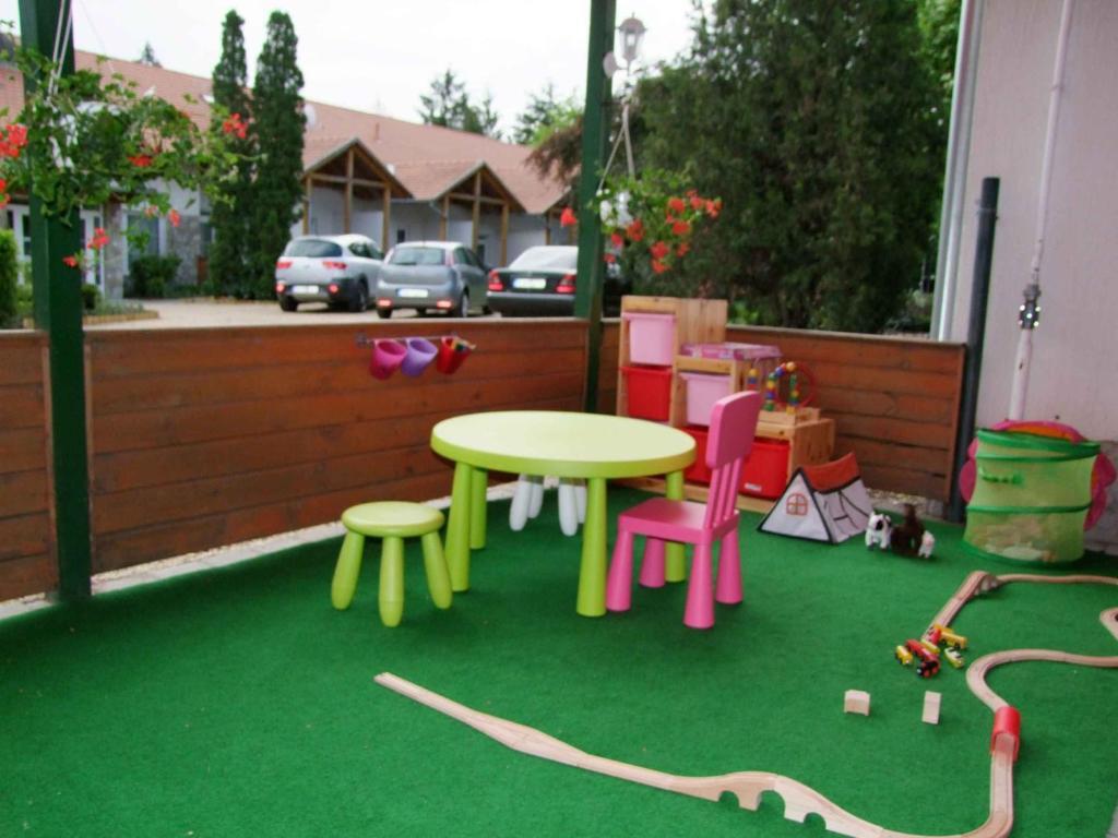 Hotel Platan Zamárdi Dış mekan fotoğraf