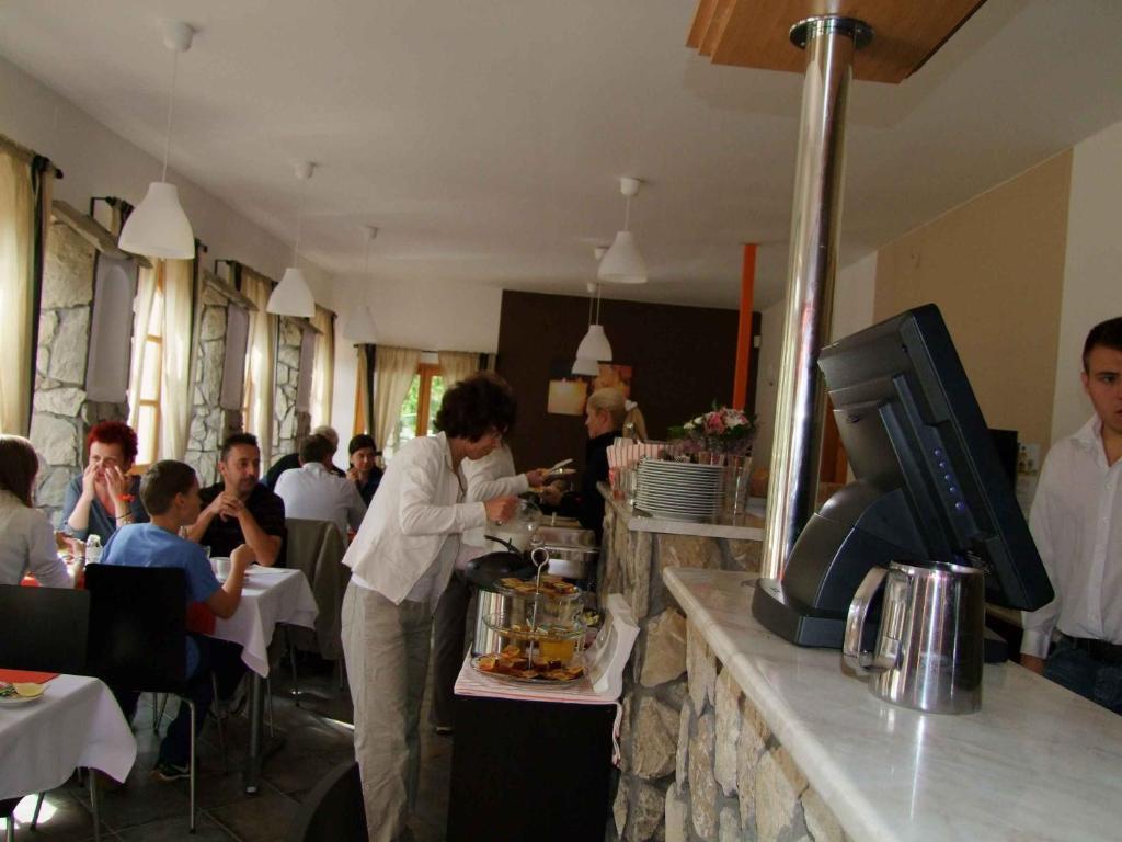 Hotel Platan Zamárdi Dış mekan fotoğraf