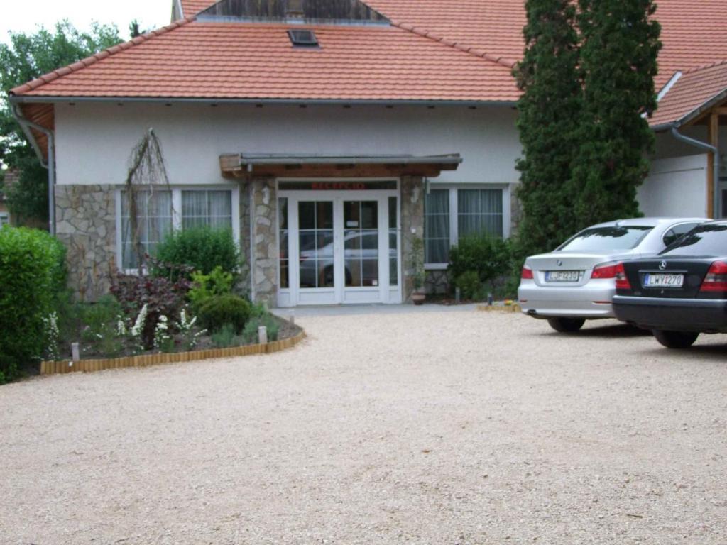 Hotel Platan Zamárdi Dış mekan fotoğraf