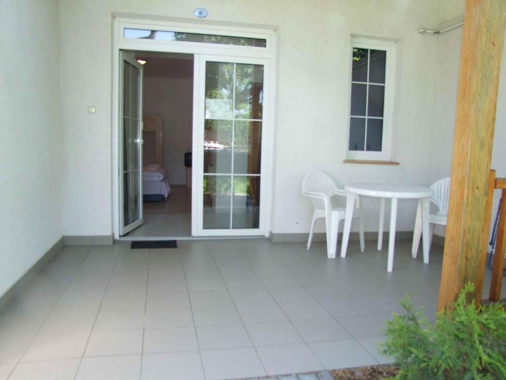 Hotel Platan Zamárdi Oda fotoğraf